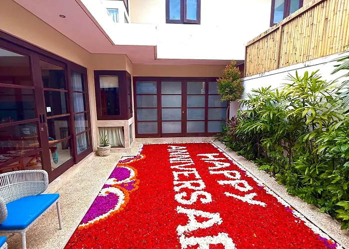 Beautiful Bali - 6 Mins Walk To The